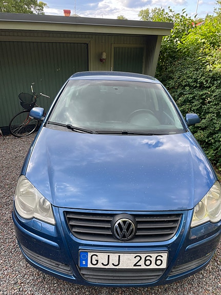 Volkswagen Polo 2 of 10