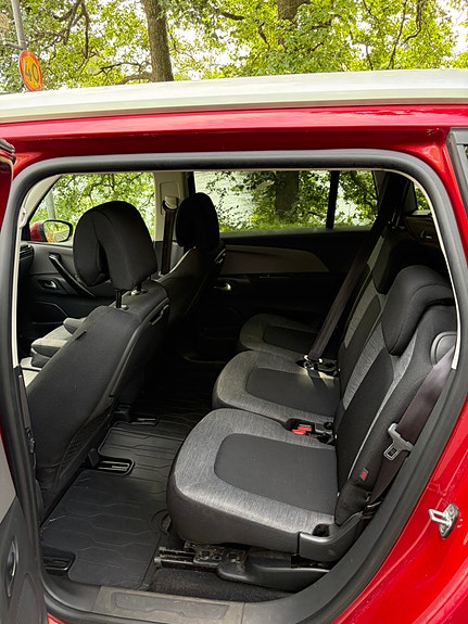 Citroen Grand C4 Picasso 10 of 11