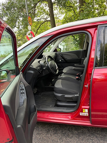 Citroen Grand C4 Picasso 9 of 11