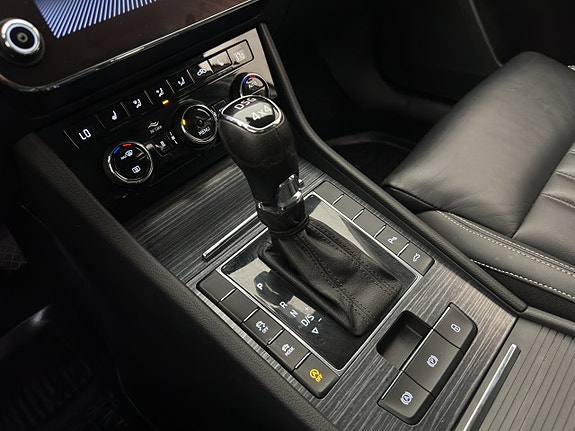 Skoda Superb 22 of 30