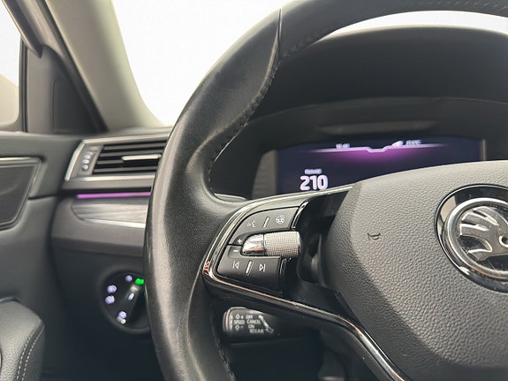 Skoda Superb 24 of 30