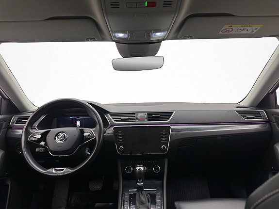 Skoda Superb 13 of 30