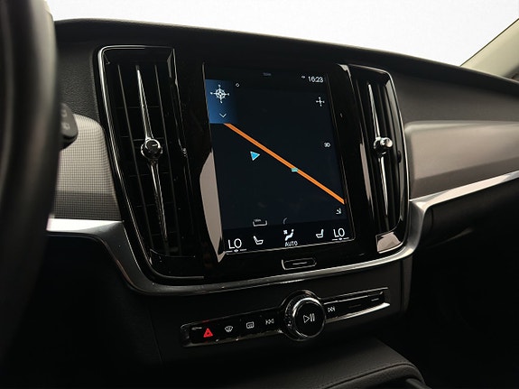 Volvo V90 18 of 29