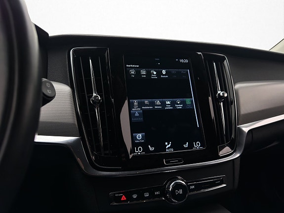 Volvo V90 23 of 29