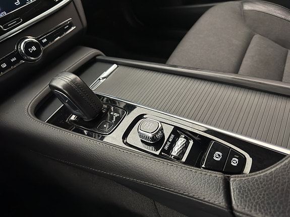 Volvo V90 26 of 29