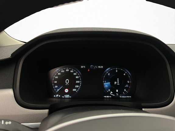 Volvo V90 17 of 29