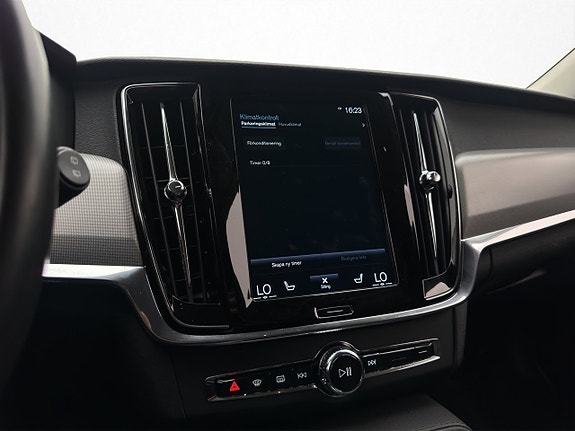Volvo V90 20 of 29