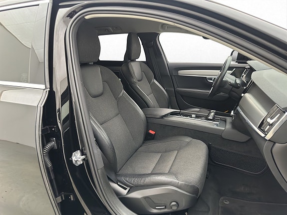 Volvo V90 10 of 29