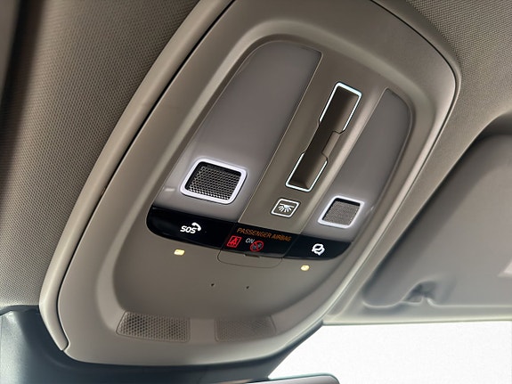 Volvo XC60 16 of 30