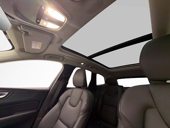 Volvo XC60 17 of 30
