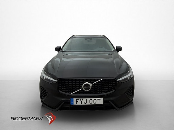 Volvo XC60 2 of 30