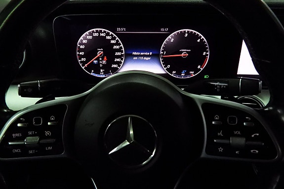 Mercedes-Benz E220 d 22 of 30