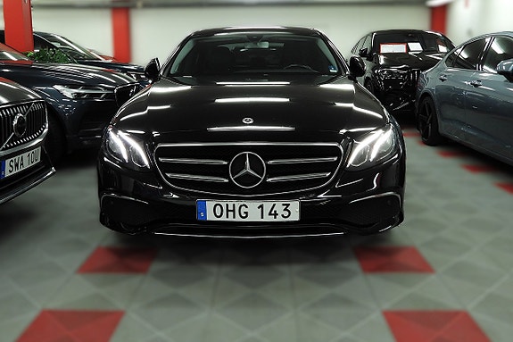 Mercedes-Benz E220 d 2 of 30