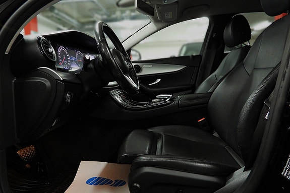 Mercedes-Benz E220 d 12 of 30