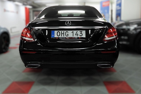 Mercedes-Benz E220 d 8 of 30