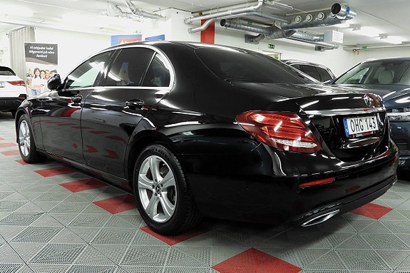 Mercedes-Benz E220 d 7 of 30