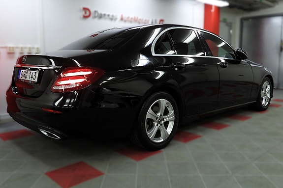Mercedes-Benz E220 d 10 of 30