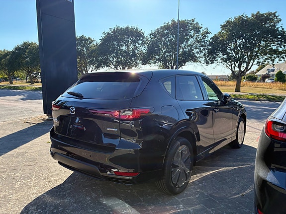 Mazda CX-60 2 of 4