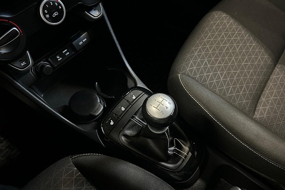Kia Picanto 21 of 21