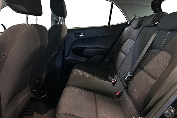 Kia Picanto 14 of 21