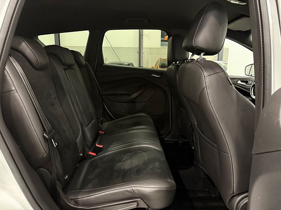 Ford Kuga 16 of 28
