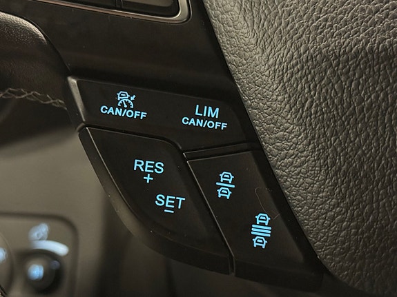 Ford Kuga 22 of 28
