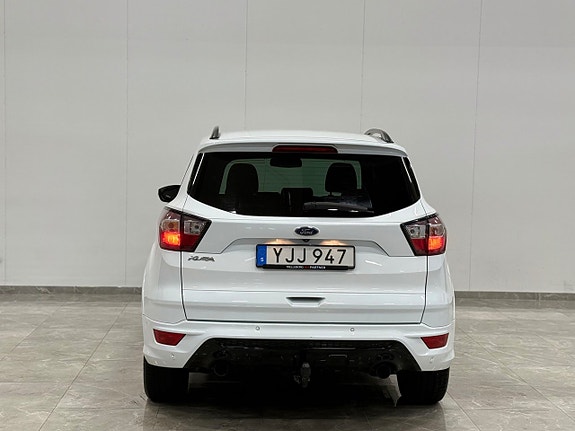 Ford Kuga 7 of 28