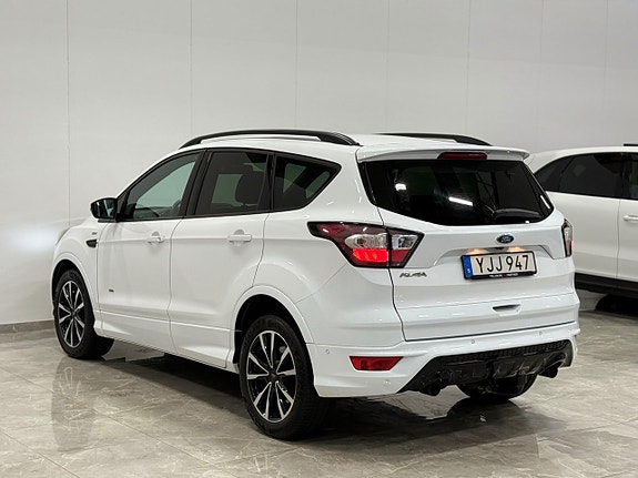 Ford Kuga 3 of 28