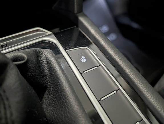 Volkswagen Passat 19 of 22