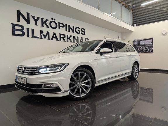 Volkswagen Passat 2 of 22