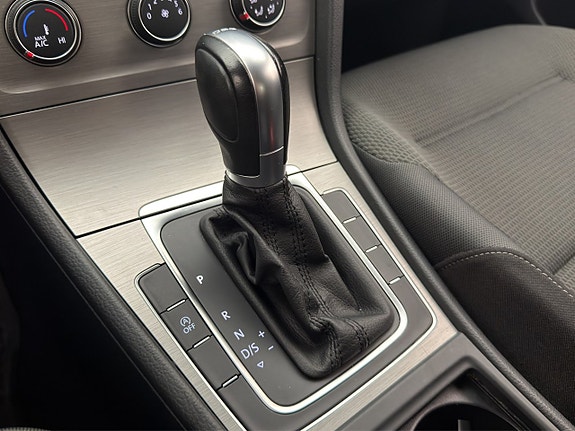 Volkswagen Golf I 21 of 29