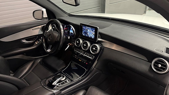 Mercedes-Benz GLC220 d 16 of 27