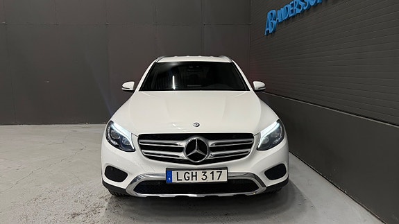 Mercedes-Benz GLC220 d 9 of 27