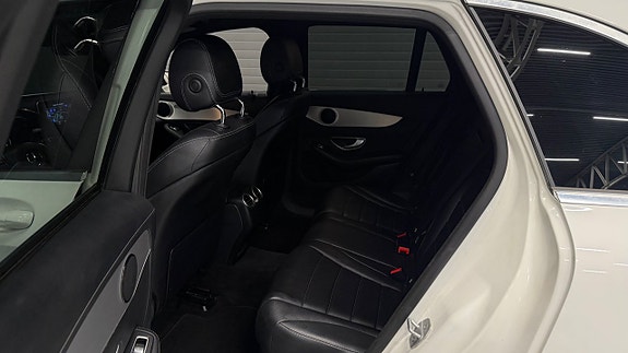 Mercedes-Benz GLC220 d 13 of 27