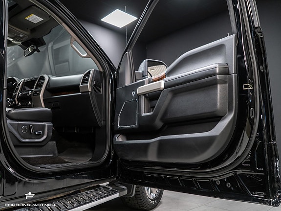 Ford F-150 28 of 30