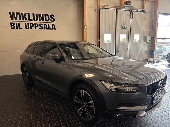 Volvo V90 Cross Country 3 of 25