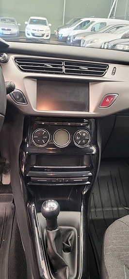 Citroen C3 14 of 21