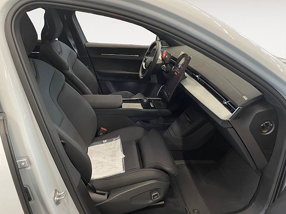 Polestar 3 16 of 25