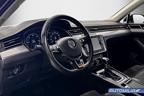 Volkswagen Passat 6 of 16