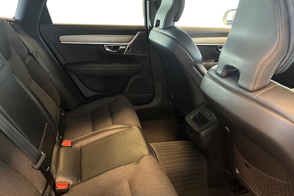 Volvo V90 Cross Country 26 of 30