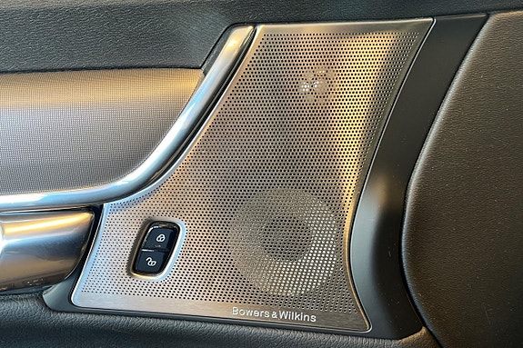 Volvo V90 Cross Country 24 of 30