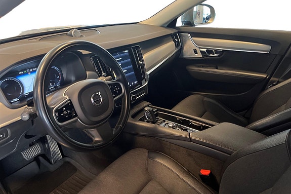 Volvo V90 Cross Country 12 of 30