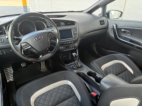 Kia Ceed 11 of 18