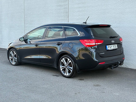 Kia Ceed 2 of 18