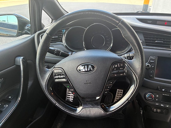 Kia Ceed 12 of 18
