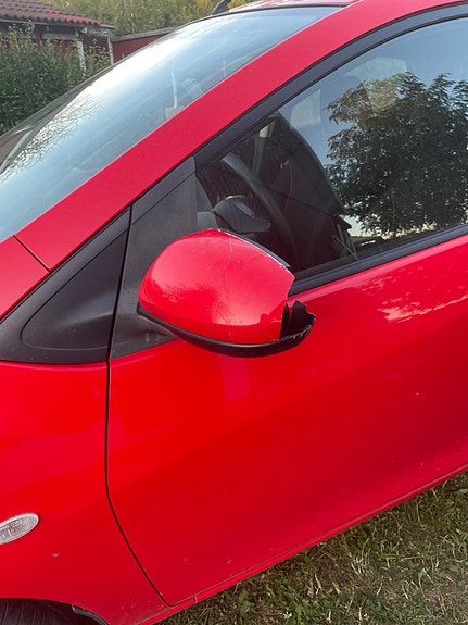 Mazda 2 2 of 5