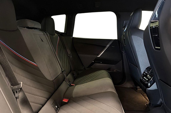 BMW iX 7 of 18