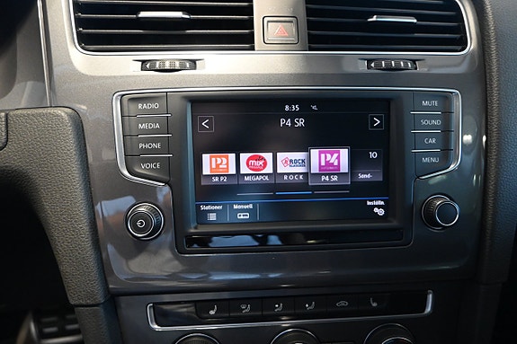 Volkswagen Golf Alltrack 16 of 30