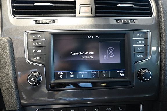 Volkswagen Golf Alltrack 17 of 30