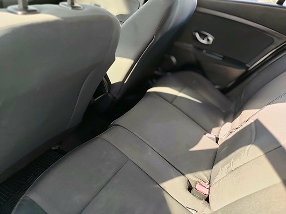 Renault Megane 15 of 16
